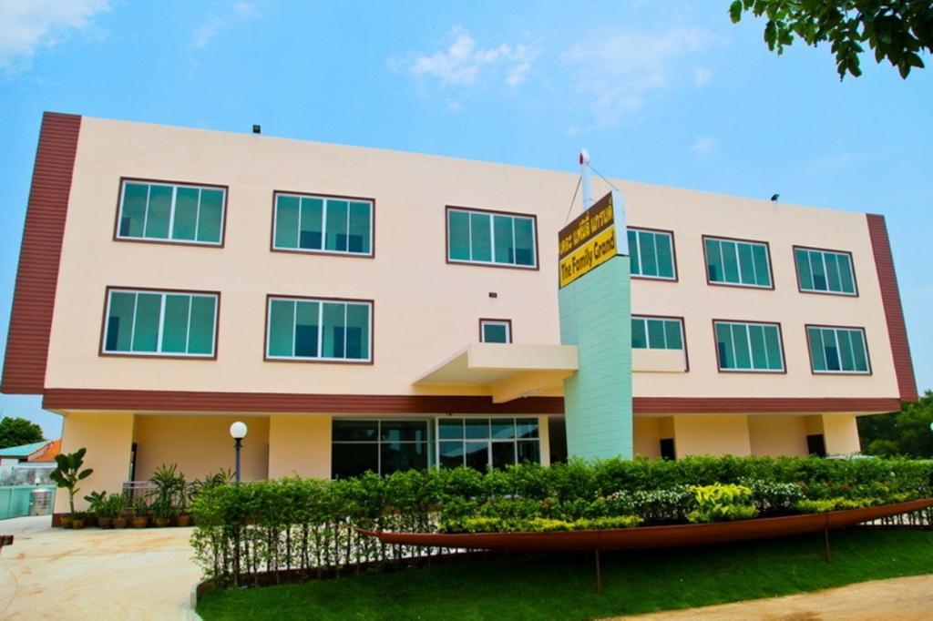 The Family Grand Hotel Udon Thani Ngoại thất bức ảnh