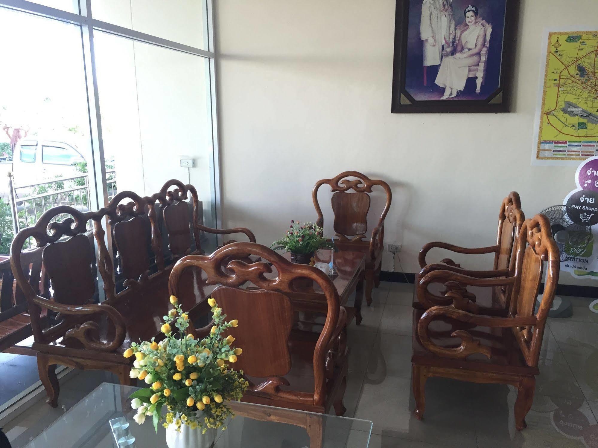 The Family Grand Hotel Udon Thani Ngoại thất bức ảnh